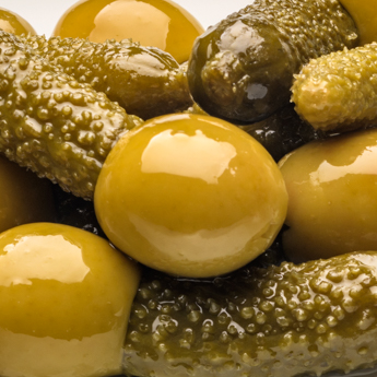Aceitunas Gordal deshuesada con pepino